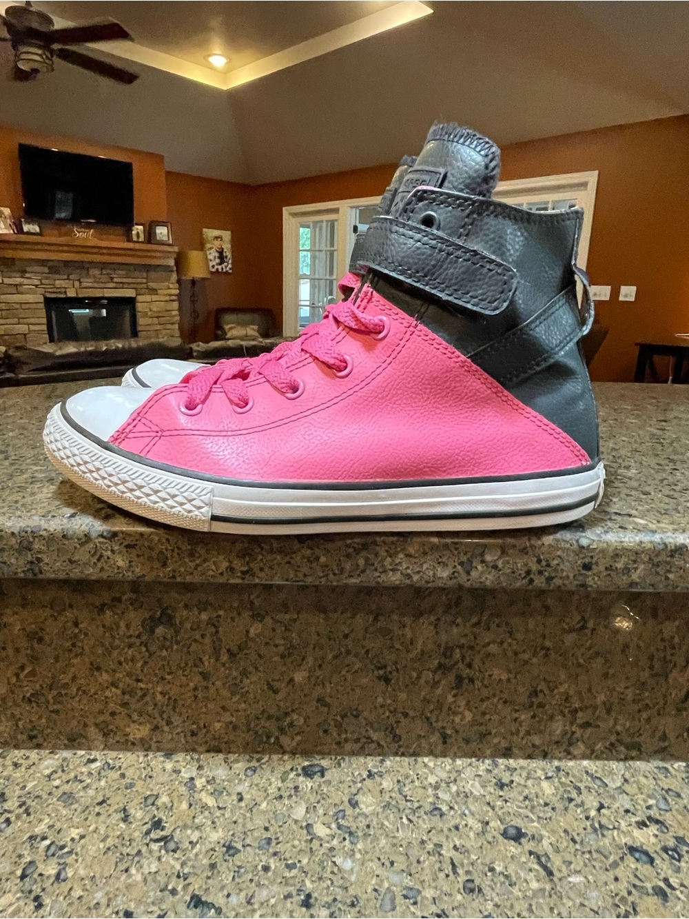 Converse Chuck Taylor Girls Brea High Top Sneakers Leather Pink Black Lace Up - Picture 3 of 10